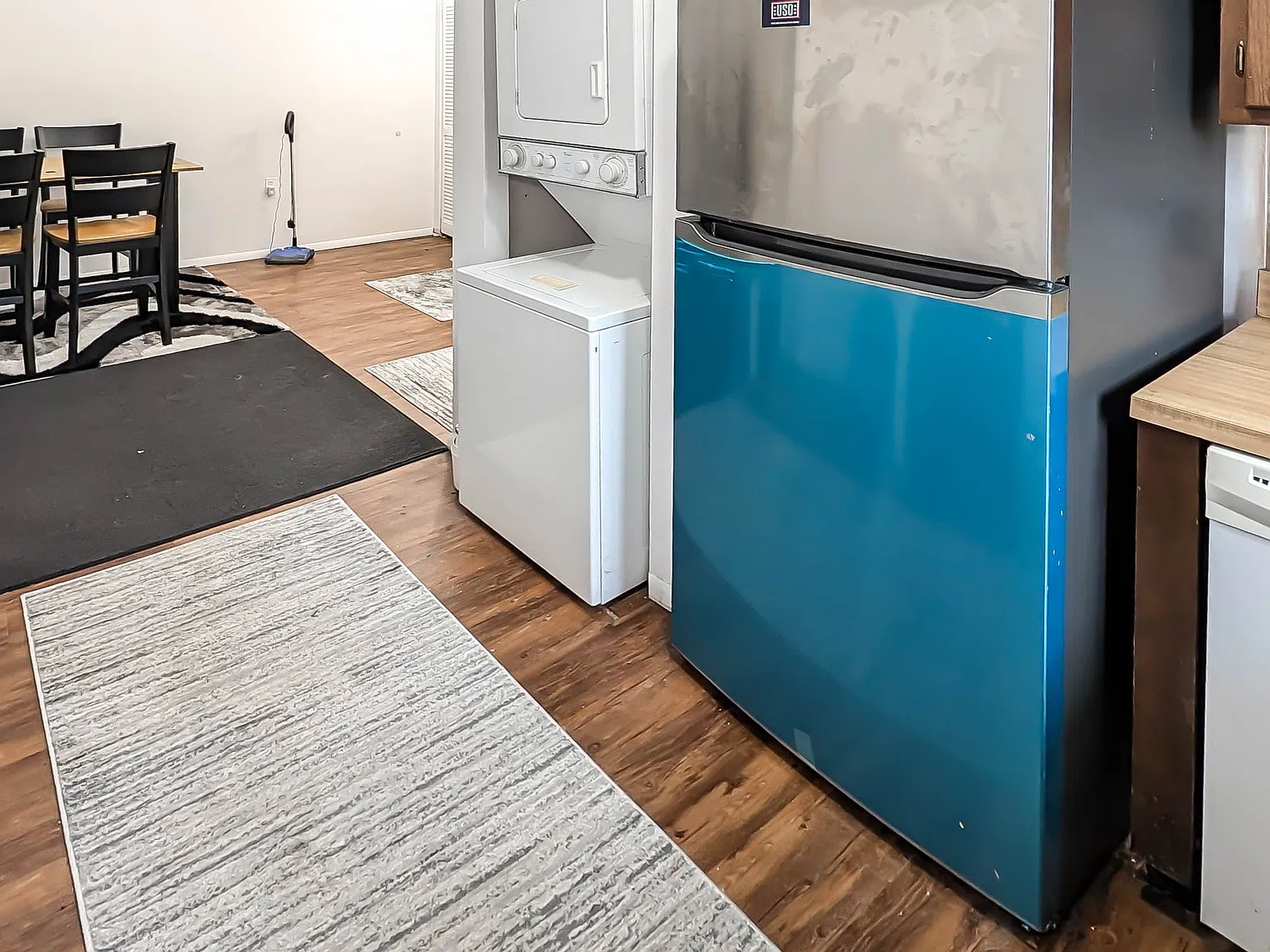 2 bed, 806 sqft, $1,450 — Photo 3