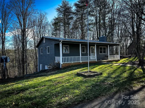 30 Cedar Hill Ln, Weaverville, NC 28787