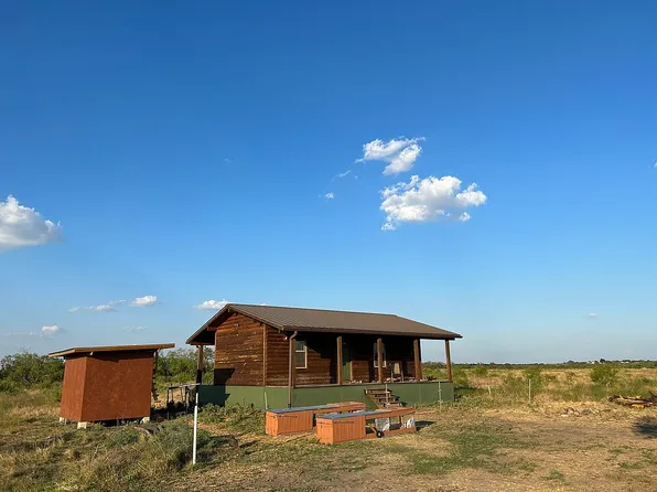 1053 Gold Dust Rd, Seguin, TX 78155