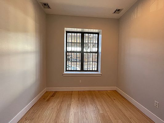 4th image of 1791 Atlantic Ave #1L