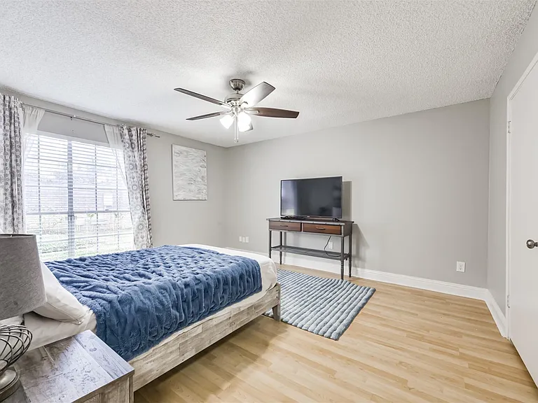 14111 Misty Meadow Ln — Photo 19