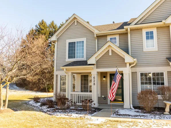 628 Key Largo Dr, Fox Lake, IL 60020