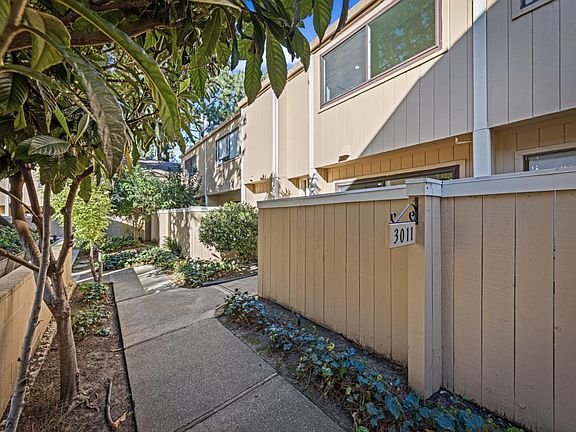 4th image of 3011 Kaiser Dr Unit D