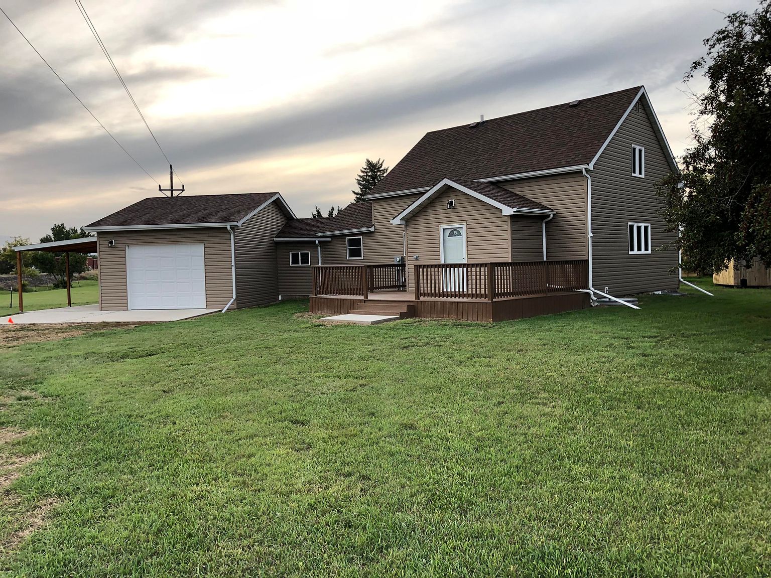 306 Robert St, Plentywood, MT 59254 Zillow