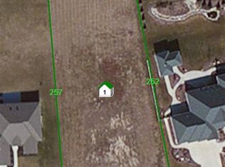 667 Burnside Dr, Tipp City, OH 45371