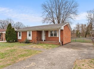 102 Madison St, Berea, KY 40403
