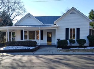 108 Cherry St, Pendleton, SC 29670