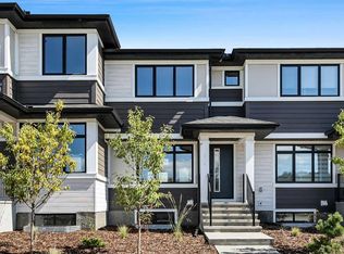 902 SW Wolf Willow Blvd SE, Calgary, AB T2X3Z9