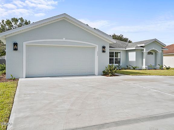 4th image of 111 Bird Of Paradise Dr