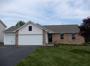 14098 Tallgrass Trl, Poplar Grove, IL 61065