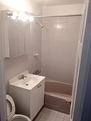 Rented by Quest Realty Sunnyside Corp | media 12