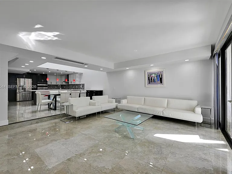310 Poinciana Dr #802 — Photo 12