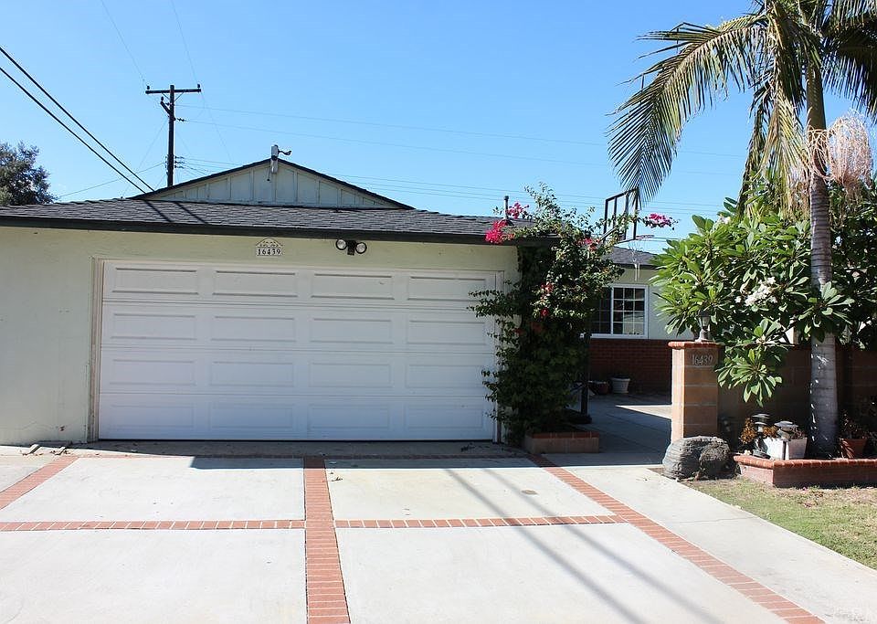 1st image of 16439 McRae Ave