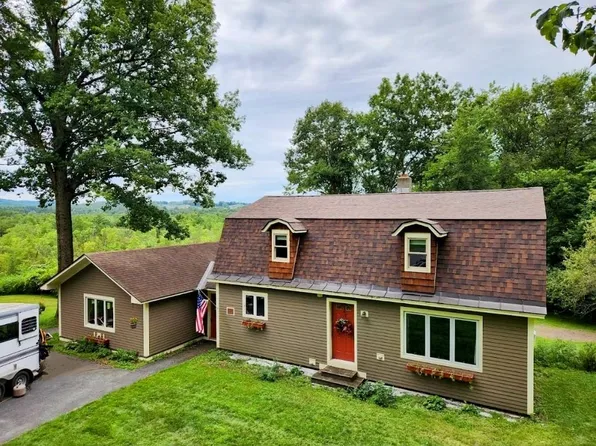 128 Farr Drive, Castleton, VT 05735