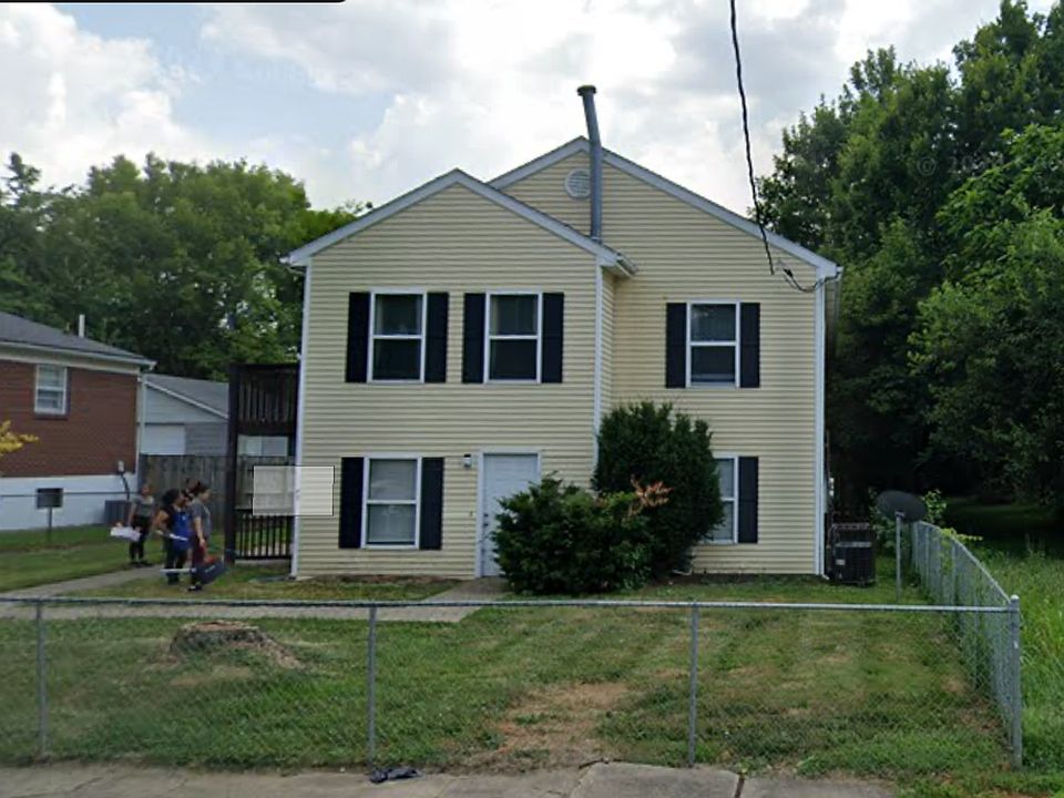 1st image of 2702 W Kentucky St APT 1