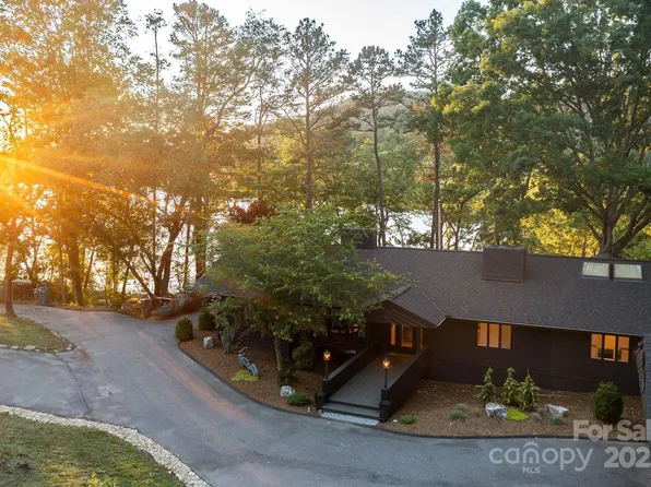 181 Lakeshore Dr, Asheville City, NC 28804