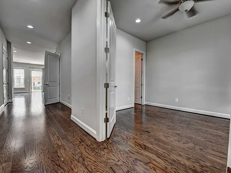 42055 Darlene Pl — Photo 36