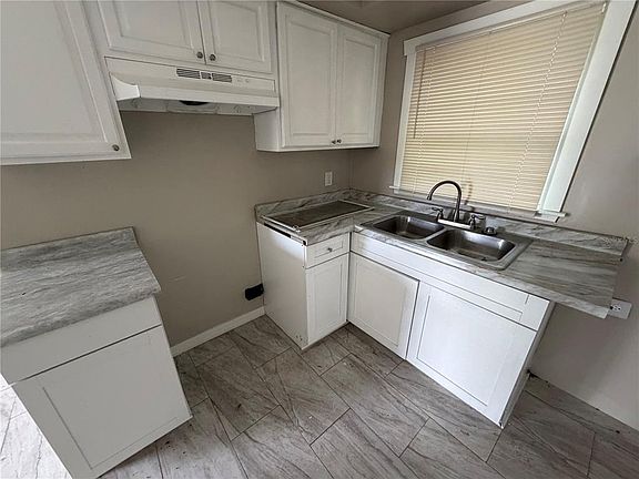 3rd image of 7323 OELSNER STREET