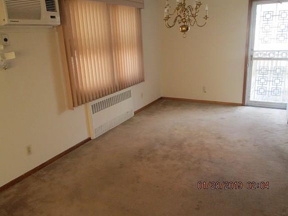 5th image of 209 Lincoln Ave