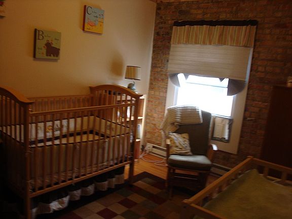 5th image of 846 W Ainslie St APT O3