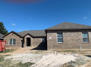 5114 Lakeshore Dr, Willis, TX 77318