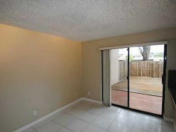 4th image of 5170 S University Dr