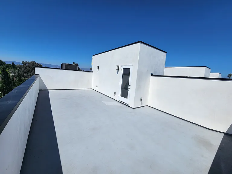6061 Fulton Ave #8 — Photo 20