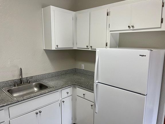 5th image of 1337 N Madison St #3
