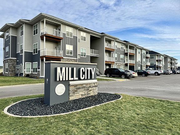 2nd image of 1609 Doman Dr #202