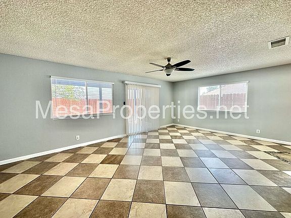 3rd image of 15977 Puesta Del Sol Dr
