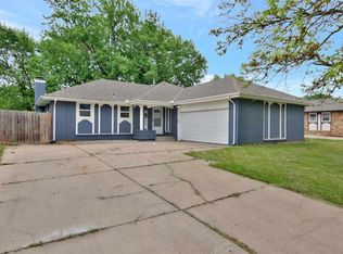 930 S Cypress St, Wichita, KS 67207
