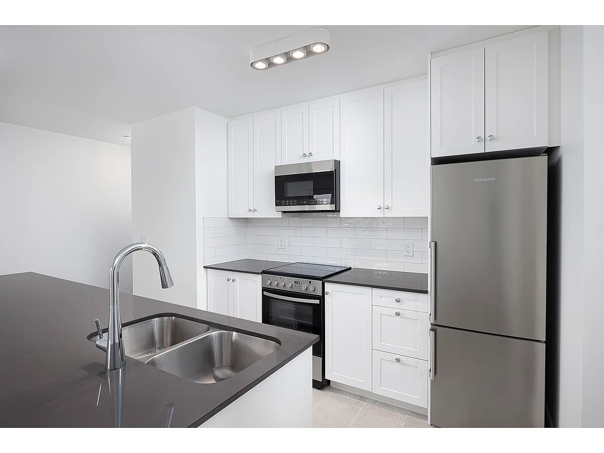 67 Parkwoods Village Dr #1297159 photo 1