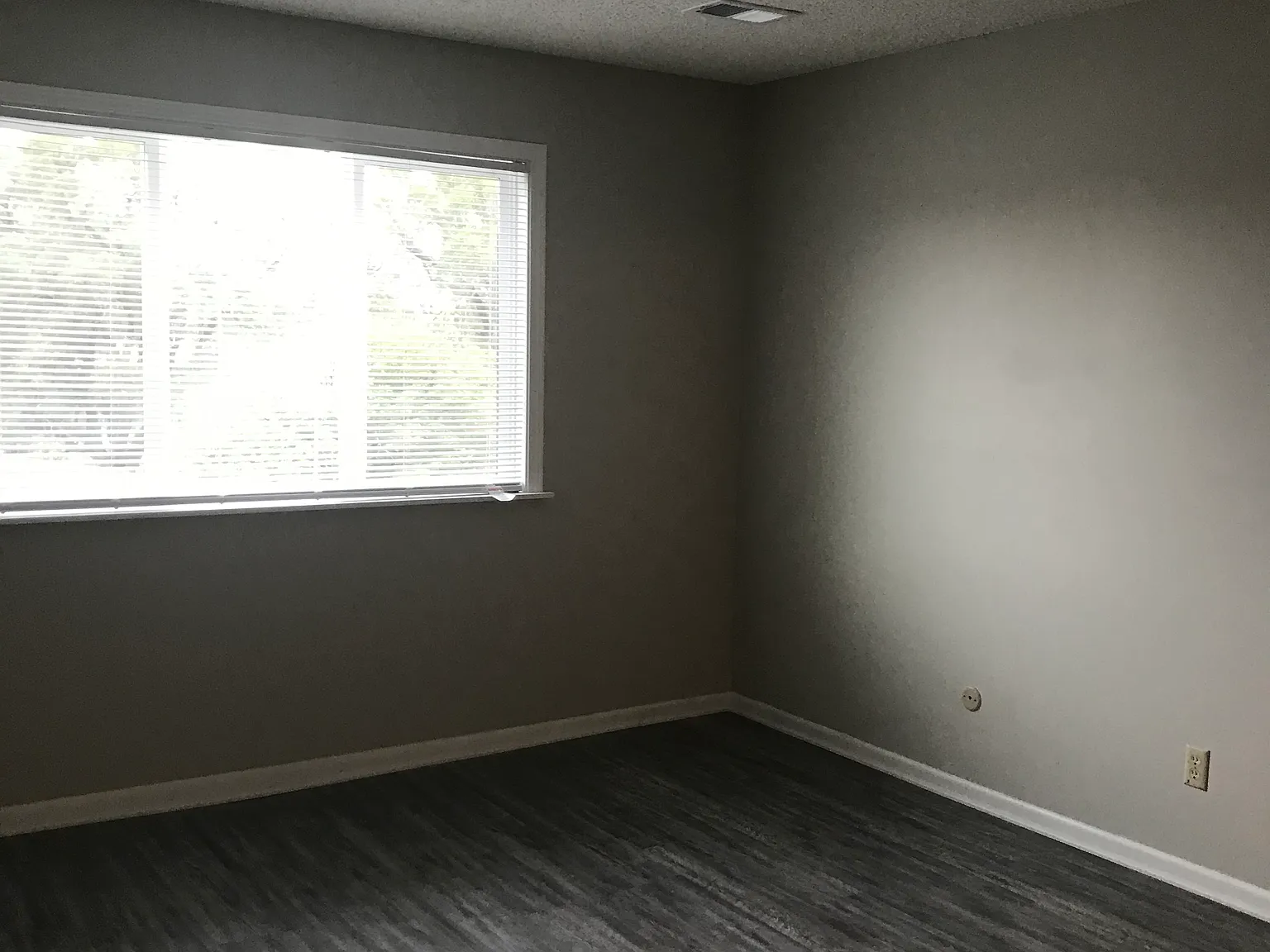3406 Spring Street — Photo 4