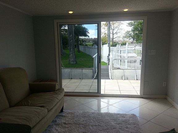 4th image of 1545 Nw South River Dr.