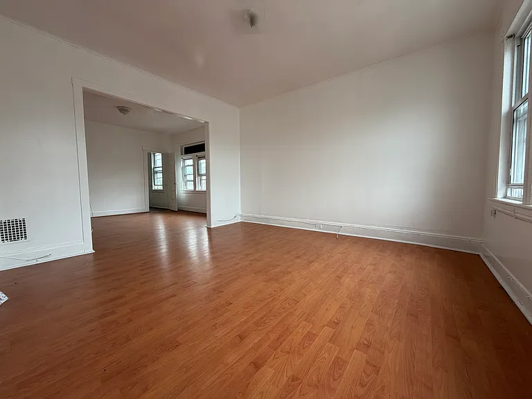 661-665 Capitol Ave #3 — Photo 2