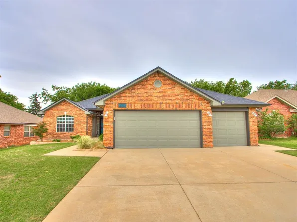 2312 NE 4th St, Moore, OK 73160