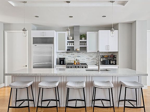2nd image of 59 John St APT 10C