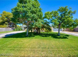 2656 E Russell Rd, Las Vegas, NV 89120