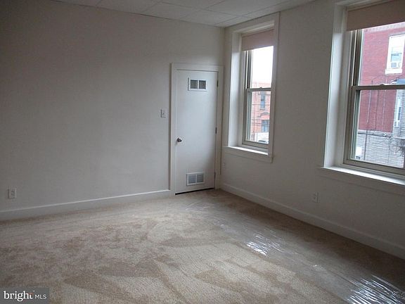 4th image of 1700 Wolf St Floor 2