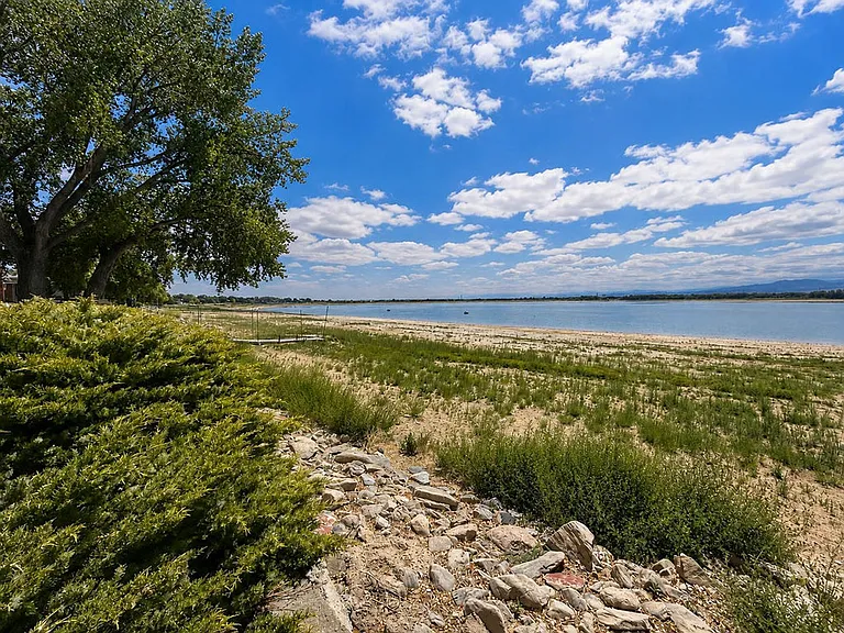 3957 Valley Oak Dr — Photo 43