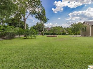 705 W Commercial St, Victoria, TX 77901