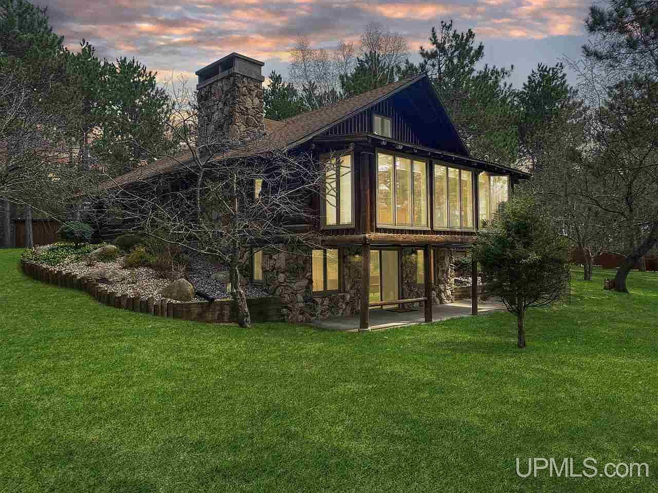 2245 W Breitung Ave, Kingsford, MI 49802 Zillow