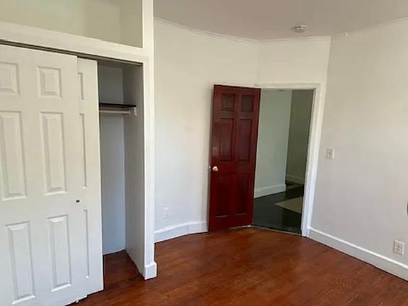 3rd image of 17006 88th Ave APT 3C