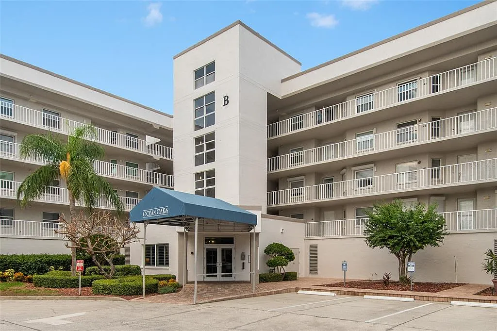 2 bed, 2.0 bath, 1590 sqft, $3,750 — Photo 1