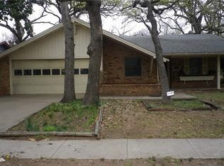 2207 Royal Oaks Dr, Irving, TX 75060