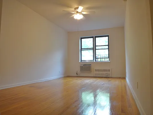 Rented by Paley Management | media 6