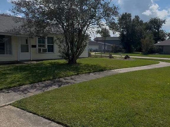 4th image of 3609 1st Ave