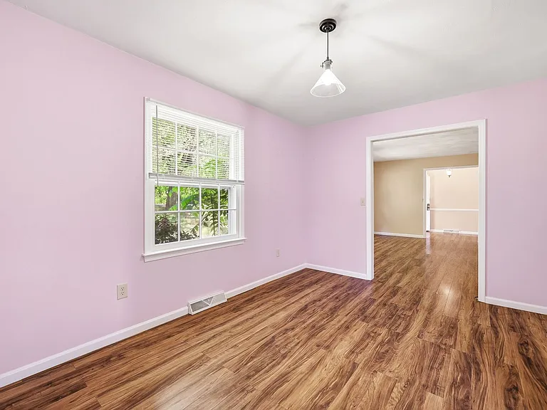5757 Heards Mountain Rd — Photo 7
