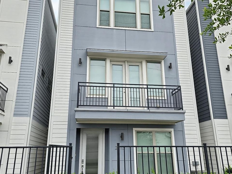 1st image of 2613 Hutchins St