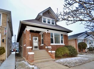 5232 W Addison St, Chicago, IL 60641